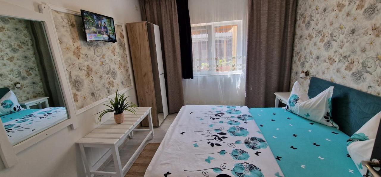 מלון קוסטינסטי Casa Sebastian חדר תמונה